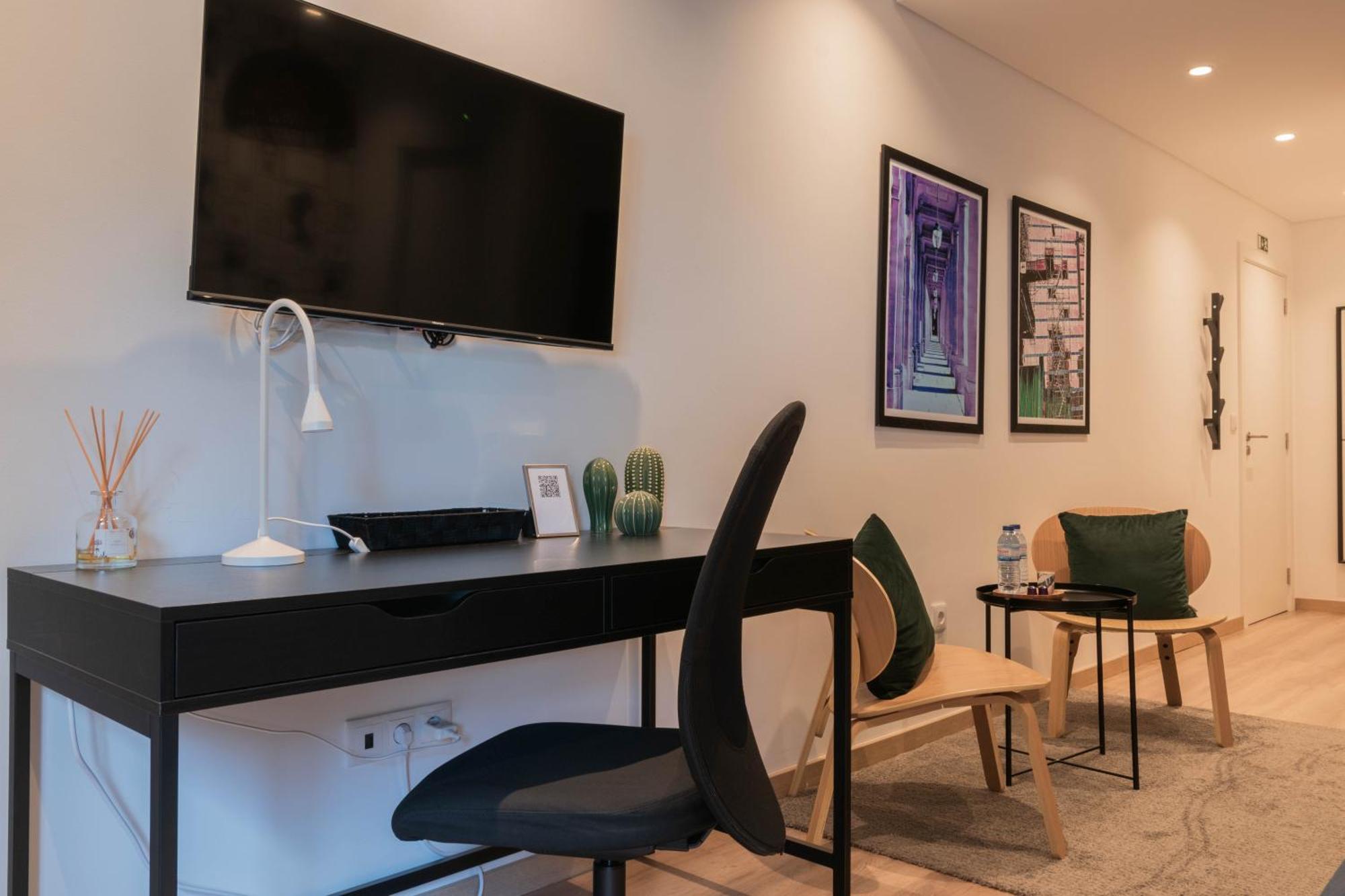 7Min To Uni Se-Velha - Ac - Work Desk - 300Mbs Wifi Bed and Breakfast Coimbra Buitenkant foto